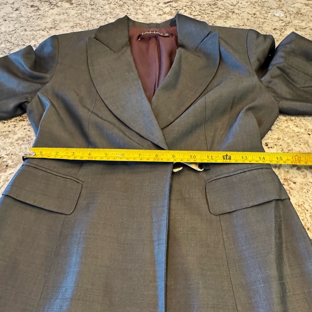 Vintage TAHARI Charcoal Gray Blazer - Picture 3 of 6